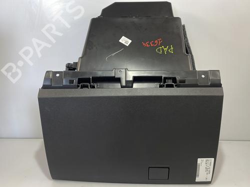 Used Glove box Glove box CITROËN C4 III (BA_, BB_, BC_) 1.5 BlueHDi 130 (BBYHZB) (131 hp) 25666782 25666782