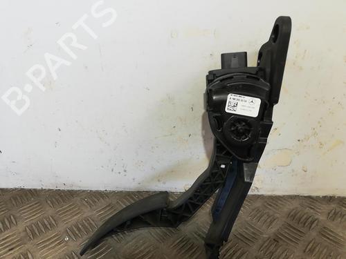 pedal-mercedes-benz-gl-class-x166-2012-2013-2014-2015-25662527 main image