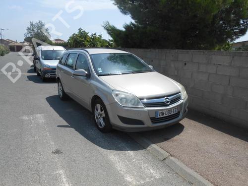 Right taillight OPEL ASTRA H Estate (A04) 1.7 CDTI (L35) | BP25668615C35 