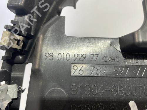 Switch CITROËN DS5 2.0 HDi 200 Hybrid4 All-wheel Drive | BP25663998I30  - Image 7