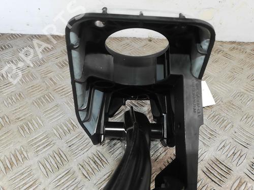 Used Break pedal MERCEDES-BENZ GL-CLASS (X166) GL 500 4-matic (166.873) (435 hp) 25662526