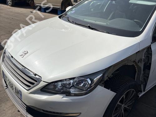 Left headlight PEUGEOT 308 II (LB_, LP_, LW_, LH_, L3_) 1.2 VTi 72 | BP29372588C28 