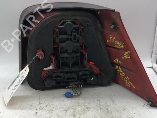 Farolim esquerdo Farolim esquerdo VW GOLF IV (1J1) 1.9 TDI (90 hp) 25668822 25668822