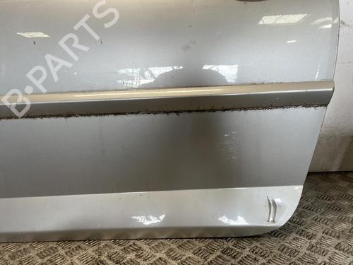 Used Left front door Left front door 25668208 25668208