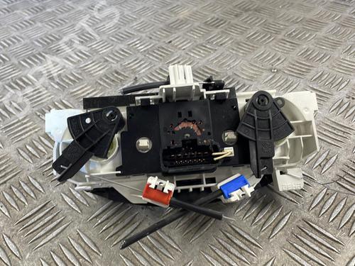 Commande Chauffage RENAULT TWINGO III (BCM_, BCA_) 0.9 TCe 90 (BCM9, BCM2) | BP25665582I5 