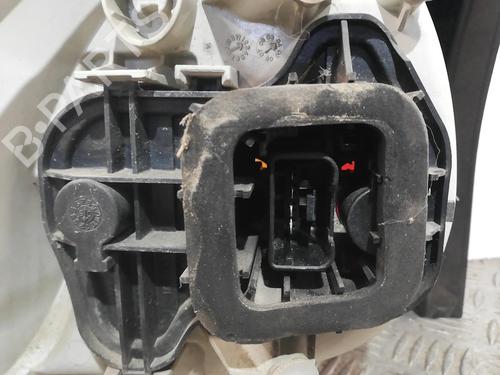 Right taillight VW GOLF V (1K1) 1.9 TDI | BP28100602C35 - Image 2