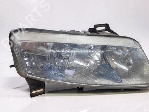 Used Right headlight Right headlight FIAT STILO (192_) 1.9 JTD (192_XE1A) (115 hp) 25668697 25668697
