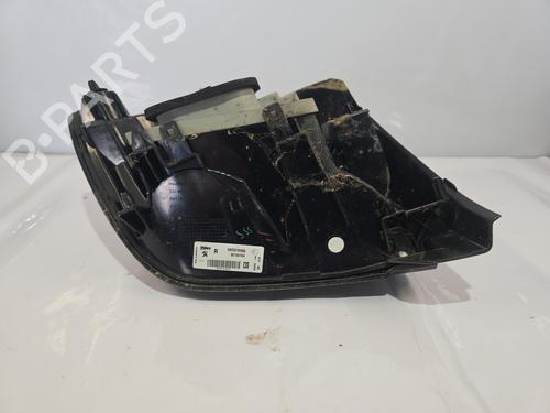 Used Right taillight Right taillight PEUGEOT 208 II (UB_, UP_, UW_, UJ_) 1.2 PureTech 75 (75 hp) 29353642 29353642