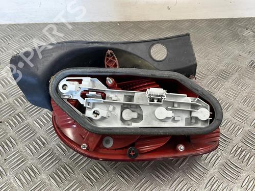 Used Right taillight Right taillight RENAULT MODUS / GRAND MODUS (F/JP0_) 1.5 dCi (FP0D, JP0D) (82 hp) 25668262 25668262