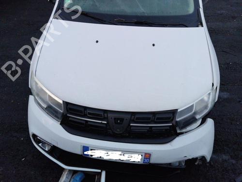 Phare droit DACIA SANDERO II 1.0 SCe 75 (B8JC, B8JD, B8NC) (73 hp) 32089031