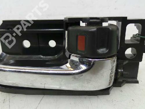 Used Front right interior door handle Front right interior door handle TOYOTA COROLLA Saloon (_E12_) 2.0 D-4D (CDE120_, CDE120R) (116 hp) 3209015 3209015