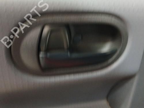 Puxador interior trás esquerdo Puxador interior trás esquerdo MITSUBISHI COLT VI (Z3_A, Z2_A) 1.5 DI-D (Z39A) (95 hp) 34274786 34274786