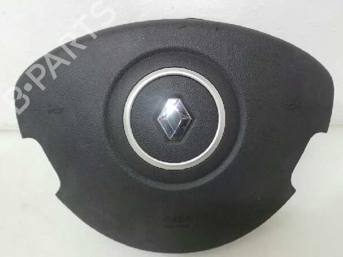 Used Driver airbag RENAULT CLIO III (BR0/1, CR0/1) 1.5 dCi (C/BR0G, C/BR1G) (68 hp) 4490434