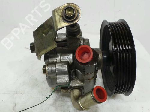 Used Steering pump TOYOTA COROLLA (_E12_) 1.6 VVT-i (ZZE121_, ZZE121R) (110 hp) 1521345