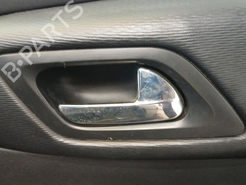 Used Front right interior door handle Front right interior door handle 39492588 39492588