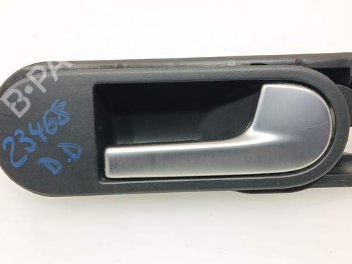 Used Front right interior door handle VW GOLF PLUS V (5M1, 521) 1.9 TDI (105 hp) 25756596