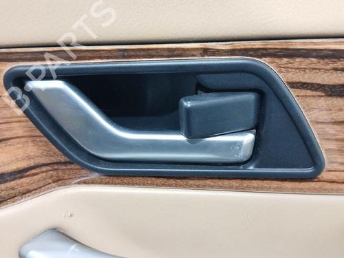Used Front right interior door handle Front right interior door handle 38625951 38625951