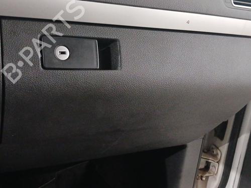 Porta-luvas Porta-luvas VW TOURAN (1T3) 1.6 TDI (105 hp) 34274930 34274930