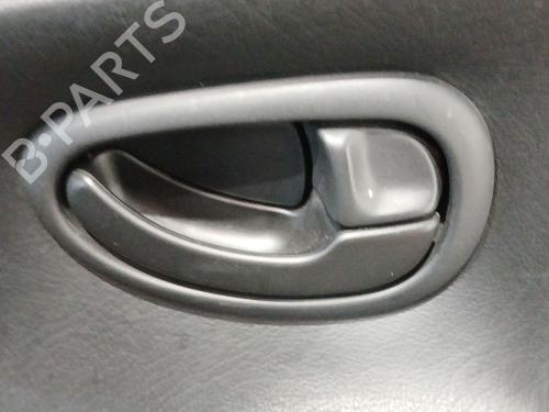 Højre bagtil invendig håndtag PEUGEOT 406 (8B) 2.2 (158 hp) 28213842