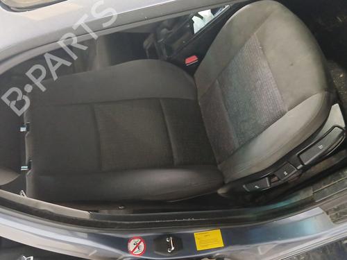 Used Right front seat BMW 3 (E46) 320 d (150 hp) 32001091