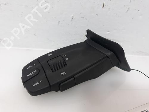Used Steering wheel controls SEAT IBIZA IV ST (6J8, 6P8) 1.6 TDI (105 hp) 13041003