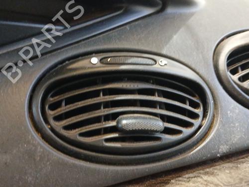 Used Air vent FORD FOCUS I Saloon (DFW) [1999-2009]  28420902