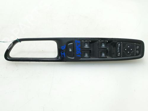 Used Left front window switch RENAULT CLIO IV (BH_) 0.9 TCe 90 (BHNF, BHMA, BHMH, BHJK, BHJR) (90 hp) 29935139