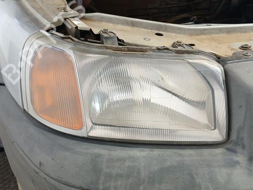 Koplamp rechts Koplamp rechts LAND ROVER FREELANDER I (L314) 2.0 DI 4x4 (98 hp) 37031061 37031061