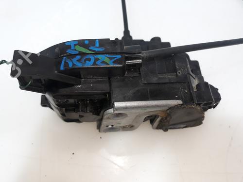 Used Rear left lock RENAULT MEGANE III Grandtour (KZ0/1) 1.5 dCi (KZ09, KZ0D, KZ1G, KZ29, KZ14, KZ1W, KZ10, KZ1F,... (110 hp) 15964086