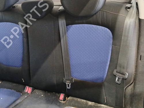 Sæde bagtil (2. række) Sæde bagtil (2. række) HYUNDAI i20 I (PB, PBT) 1.4 CRDi (90 hp) 37024657 37024657