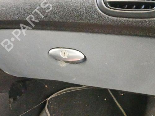 Handskerum Handskerum PEUGEOT 206 CC (2D) 1.6 16V (2DNFUF, 2DNFUR) (109 hp) 36325927 36325927