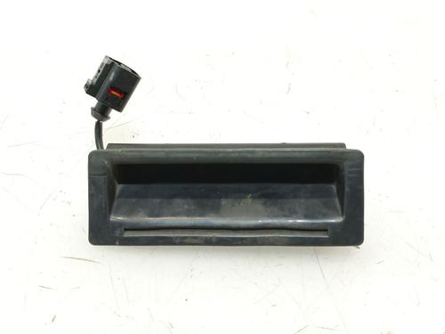 Used Tailgate handle VW TOUAREG (7LA, 7L6, 7L7) 2.5 R5 TDI (174 hp) 32043765