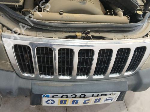 Używane Atrapa chłodnicy / Grill JEEP GRAND CHEROKEE II (WJ, WG) 3.1 TD 4x4 (140 hp) 30872596