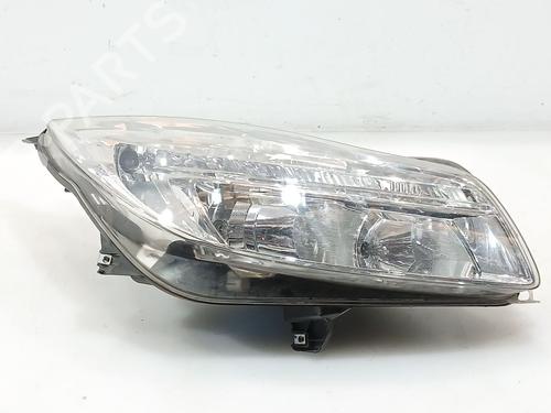 Used Right headlight Right headlight OPEL INSIGNIA A (G09) 2.0 CDTI (68) (131 hp) 33271980 33271980