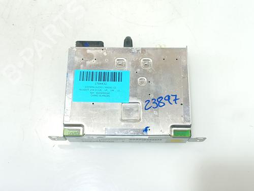 Sistema audio PEUGEOT 208 II (UB_, UP_, UW_, UJ_) 1.5 BlueHDI 100 (102 hp) 30612799