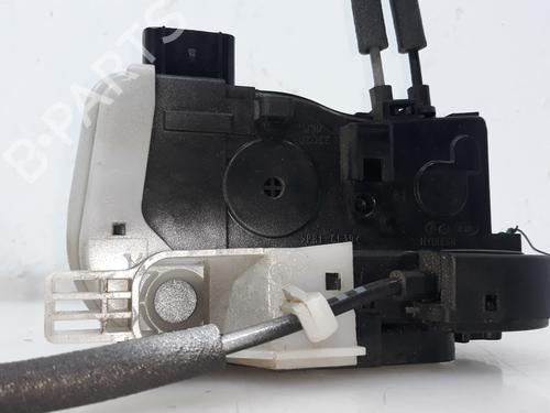 Used Front right lock HYUNDAI ix35 (LM, EL, ELH) 1.7 CRDi (116 hp) 16643296