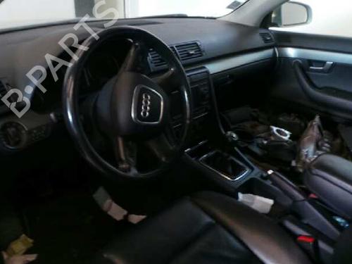 Klamka zewnętrzna drzwi przednich lewych AUDI A4 B7 (8EC) 2.0 TDI 16V | BP4947457C128 
