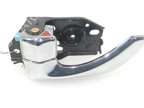 Used Front left interior door handle HYUNDAI TERRACAN (HP) 2.9 CRDi 4WD (150 hp) 22388010