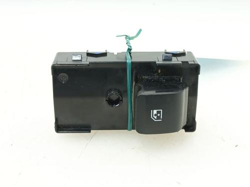 right-front-window-switch-hyundai-tucson-nx4e-nx4a-2020-32256470 main image