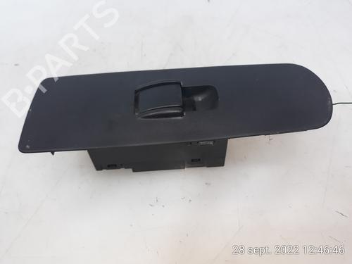 Used Right front window switch MITSUBISHI COLT VI (Z3_A, Z2_A) 1.5 DI-D (Z39A) (95 hp) 10629381