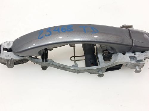 Used Rear right exterior door handle VW GOLF PLUS V (5M1, 521) 1.9 TDI (105 hp) 25739810