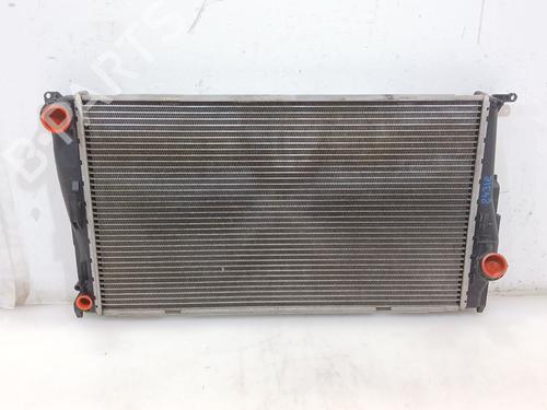 Used Water radiator Water radiator 39435748 39435748