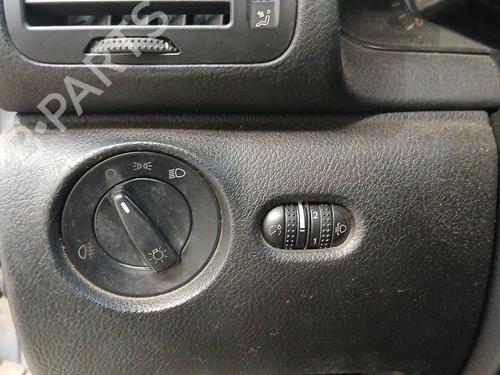 Used Headlight switch Headlight switch 39408812 39408812