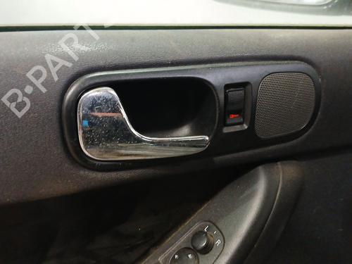 Used Front left interior door handle Front left interior door handle 38770129 38770129