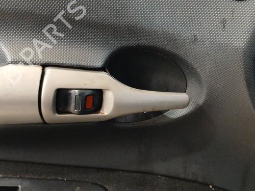 Used Front left interior door handle Front left interior door handle 37031036 37031036