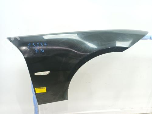 Aleta delantera derecha BMW 3 (E90) 318 d (143 hp) 23994180