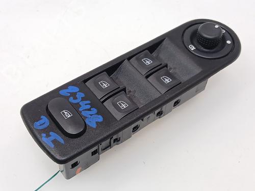 Venstre fortil elrude kontakt RENAULT CAPTUR I (J5_, H5_) 1.5 dCi 90 (J5N4, J5M5, J5MW, J5M6, J5AL, J5AJ) (90 hp) 25739808