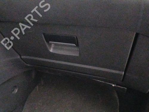 Used Glove box Glove box 38599346 38599346
