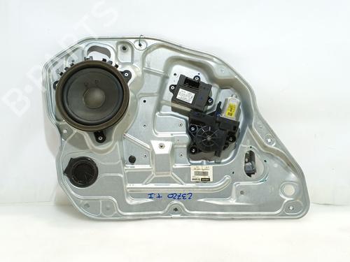 Rudehejsemekanisme venstre bagtil VOLVO XC70 II (136) D5 AWD (185 hp) 31125779