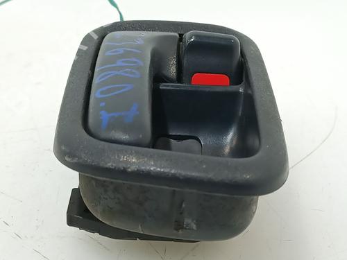 Front left interior door handle TOYOTA RAV 4 II (_A2_) 2.0 D 4WD (CLA20_, CLA21_, CLA20R, CLA21R) | BP29854905I13